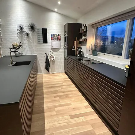 Family Friendly Villa Losning